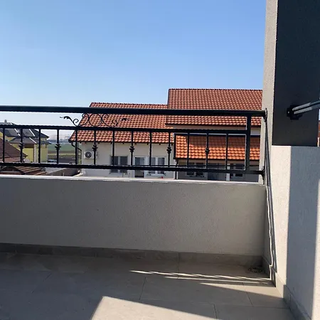 2 Et 1 Salon Pres De L'aeroport De شقة بلغراد